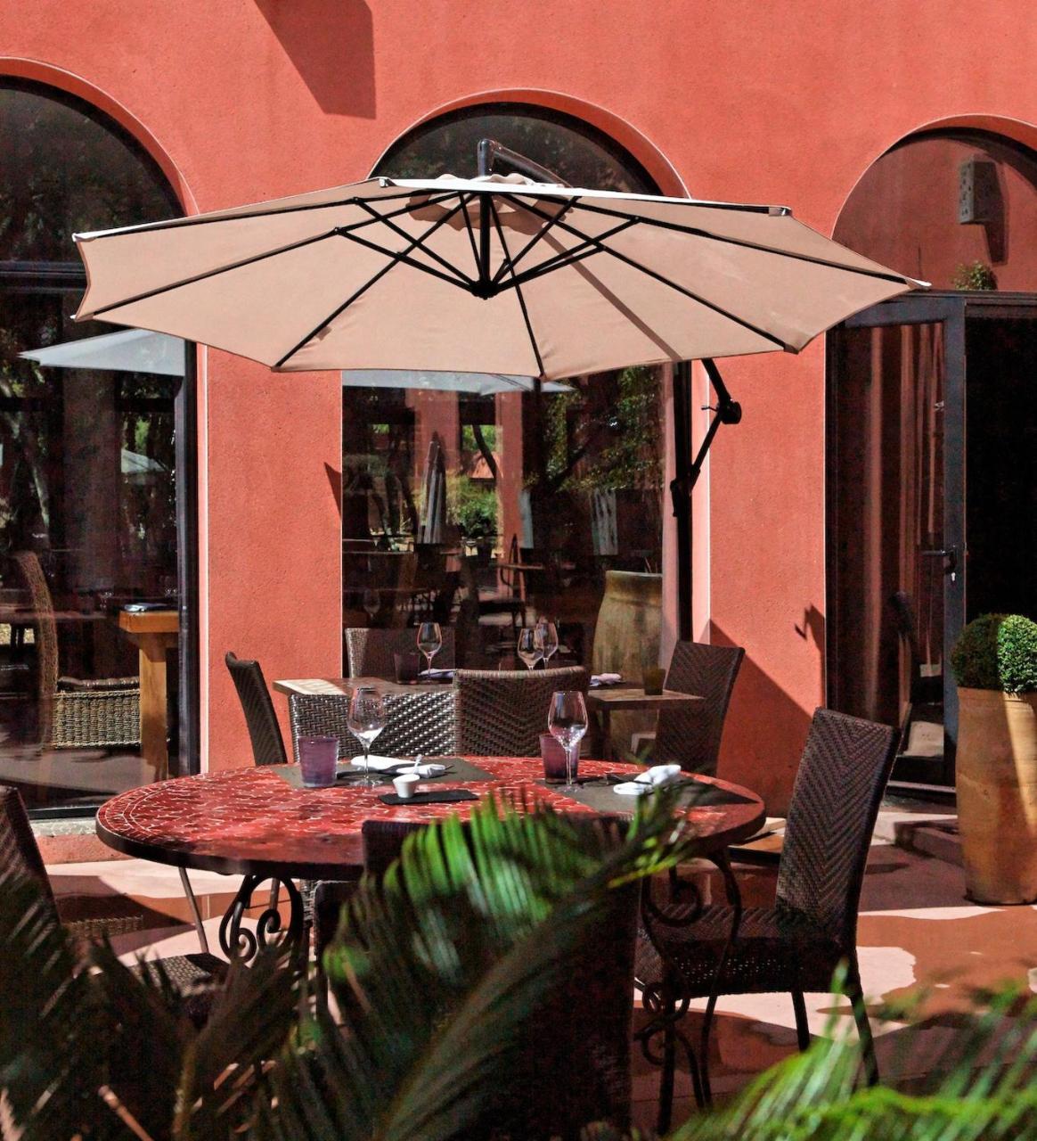 Hotel Restaurant Spa Disini Montpellier Est, The Originals Relais Castries Esterno foto